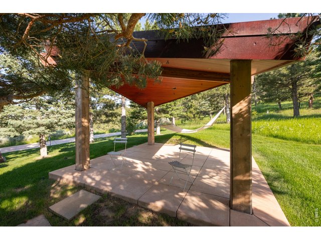 Property Photo 43 Entryway hammock for relaxing evenings!