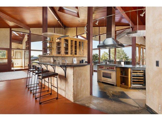 Property Photo 11 Open concept, gourmet chef's kitchen.