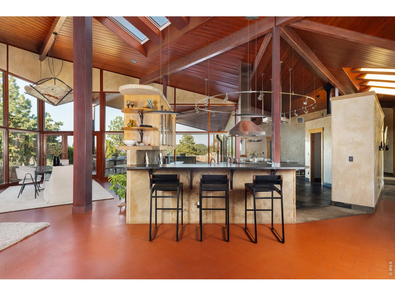 Fully equipped gourmet chef's kitchen. 