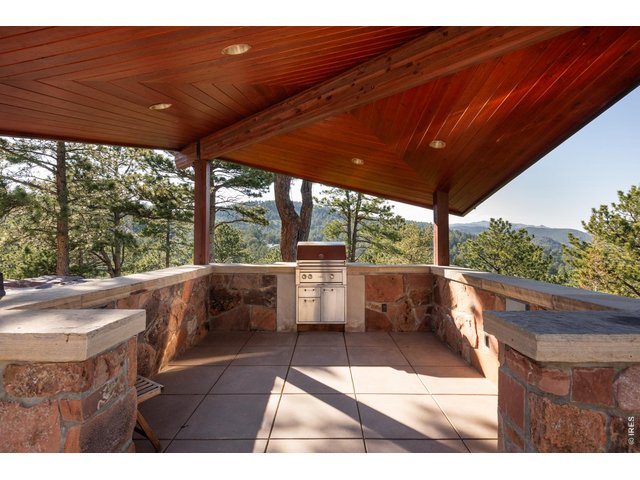 Property Photo 42 Outdoor gas grill for entertaining