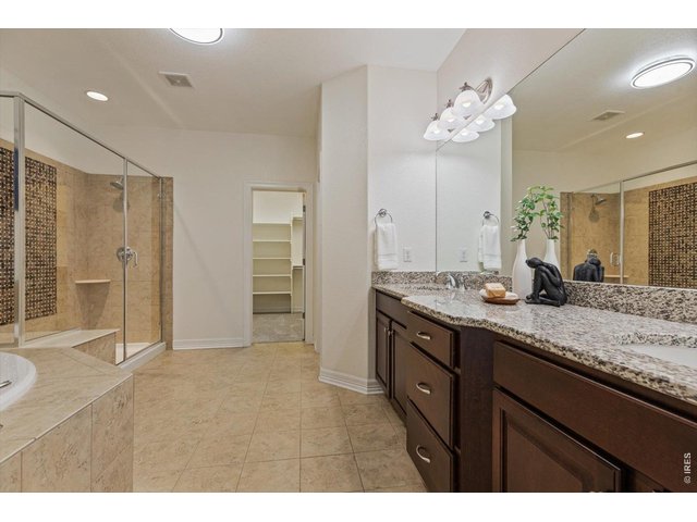 Property Photo 22 Primary Bathroom