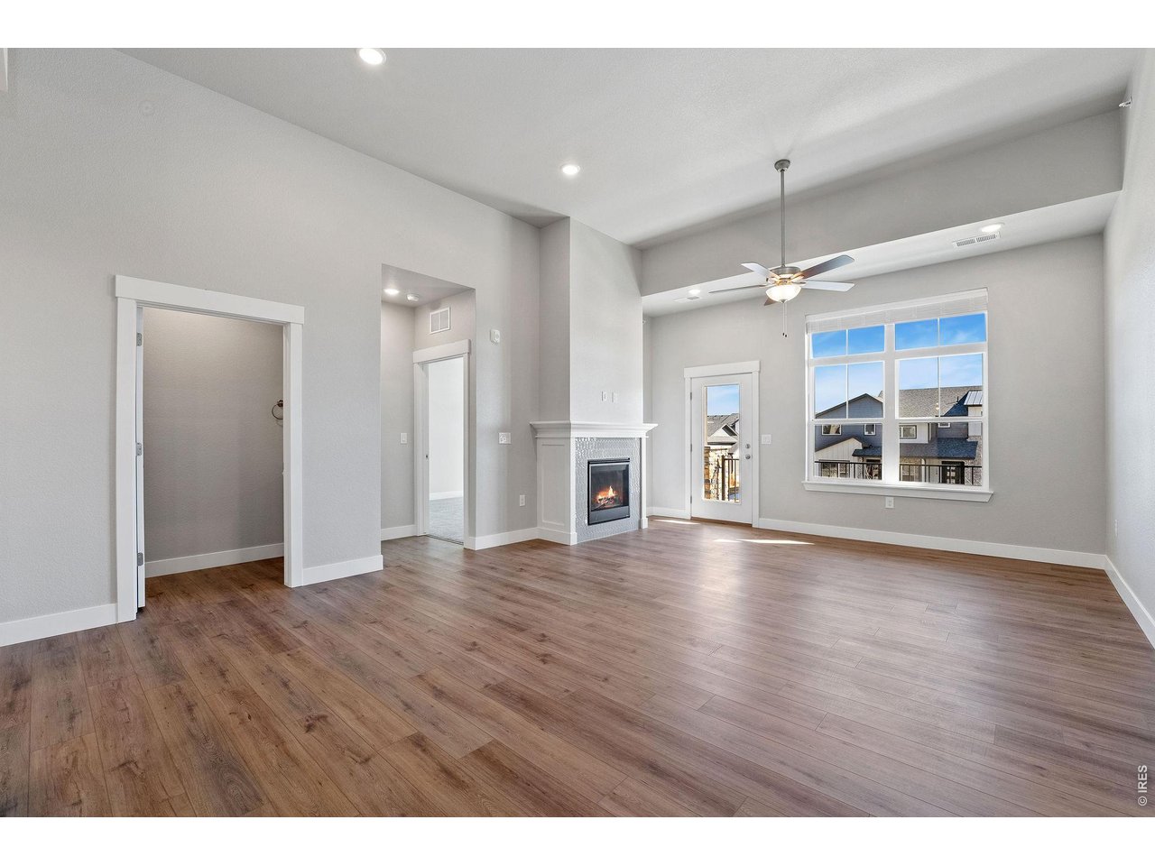 Property Photo 6 Enjoy luxury living and home ownership!