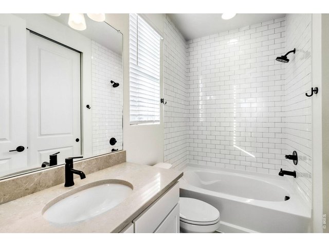 Property Photo 24 Main Level Adjoining Full Bathroom