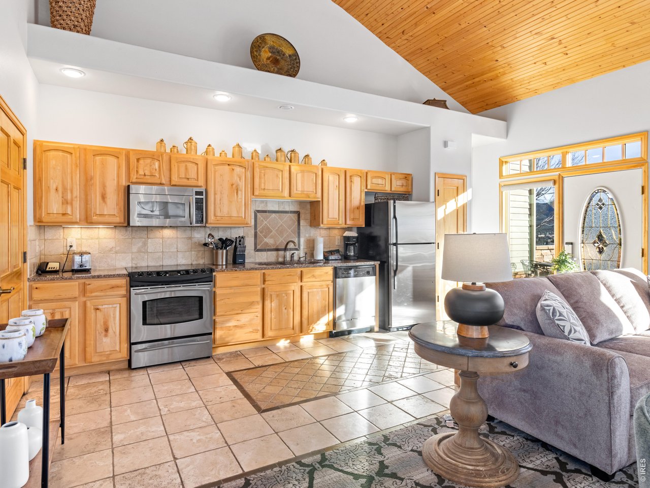 Tile kitchen floor