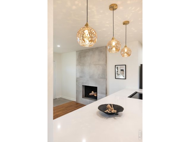 Property Photo 16 Stunning finishes and designer pendant lighting. 