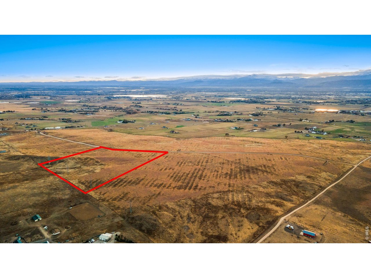 Lot 2: 35.565 acres 