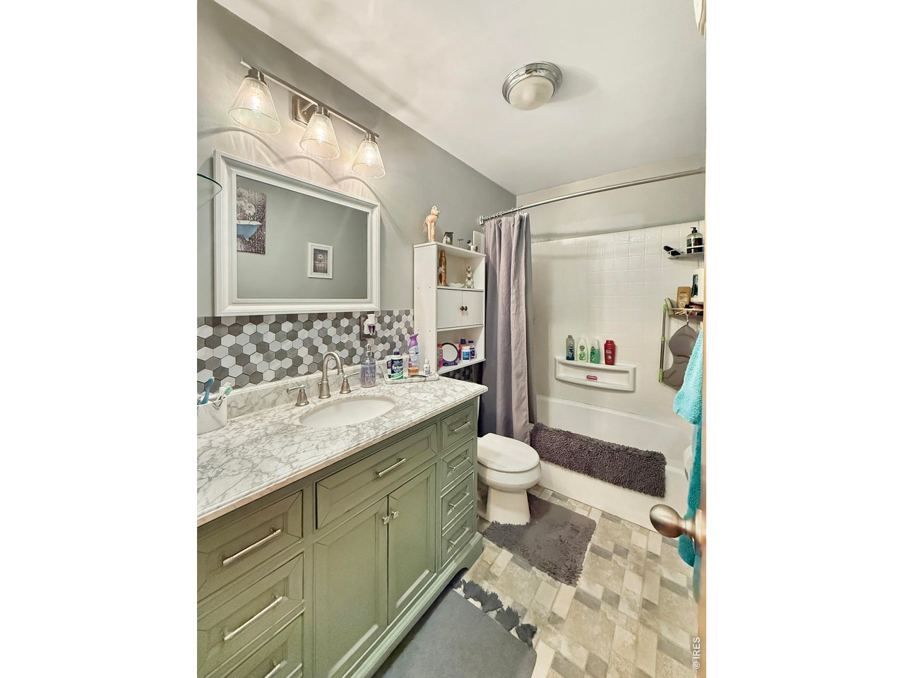 Main Floor Bathroom