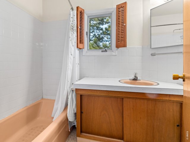 Property Photo 26 Full Bath