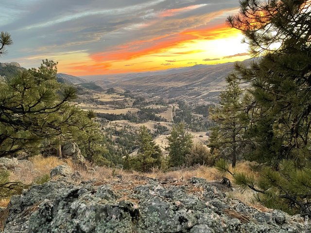 Property Photo 26 And there's never a shortage of beautiful sunsets to end your days in this great mountain setting! (Seller Provided Photo)