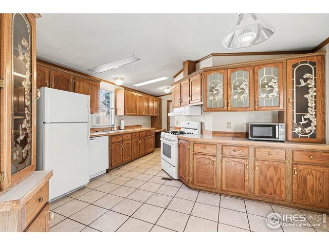 Property Photo 5 Kitchen