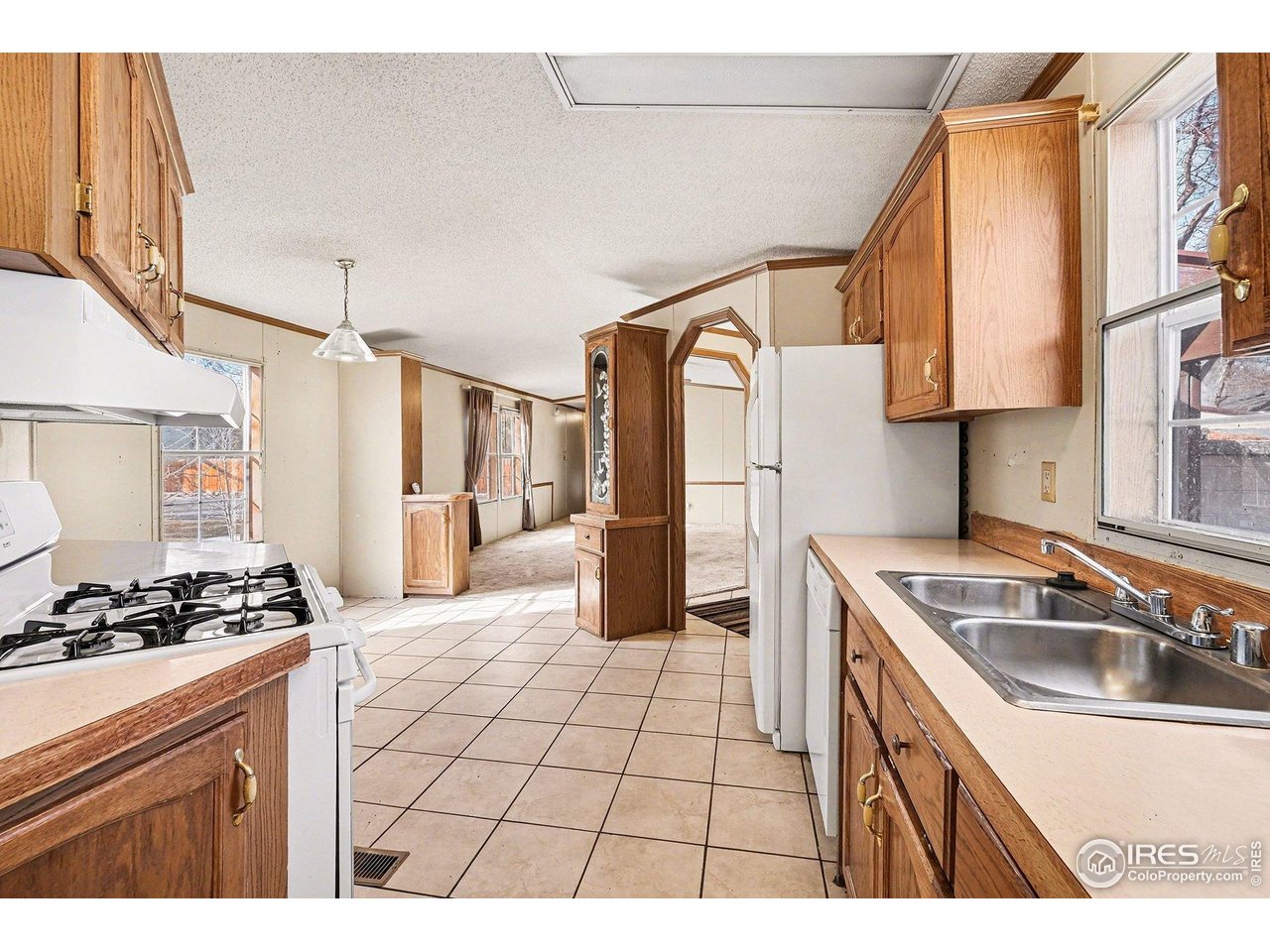 Eat in kitchen