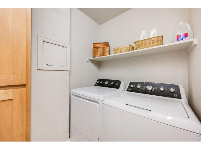 Property Photo 18 Convenient in-unit laundry area.