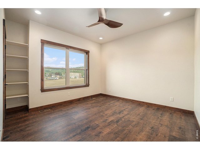 Property Photo 17 Third bedroom
