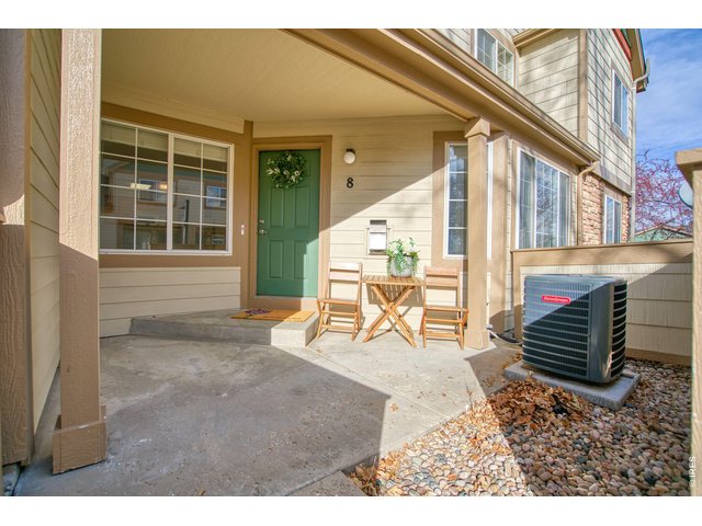 Property Photo 2 Front porch