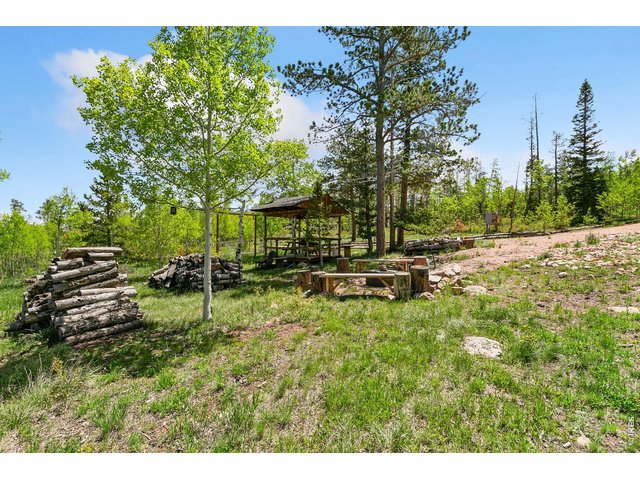 Property Photo 13 Extra firewood!