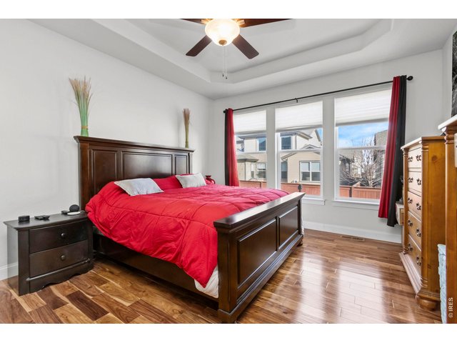 Property Photo 20 Large primary ensuite with tray ceiling and tons of natural light