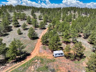 101 Lewis Ln Lyons, CO 80540