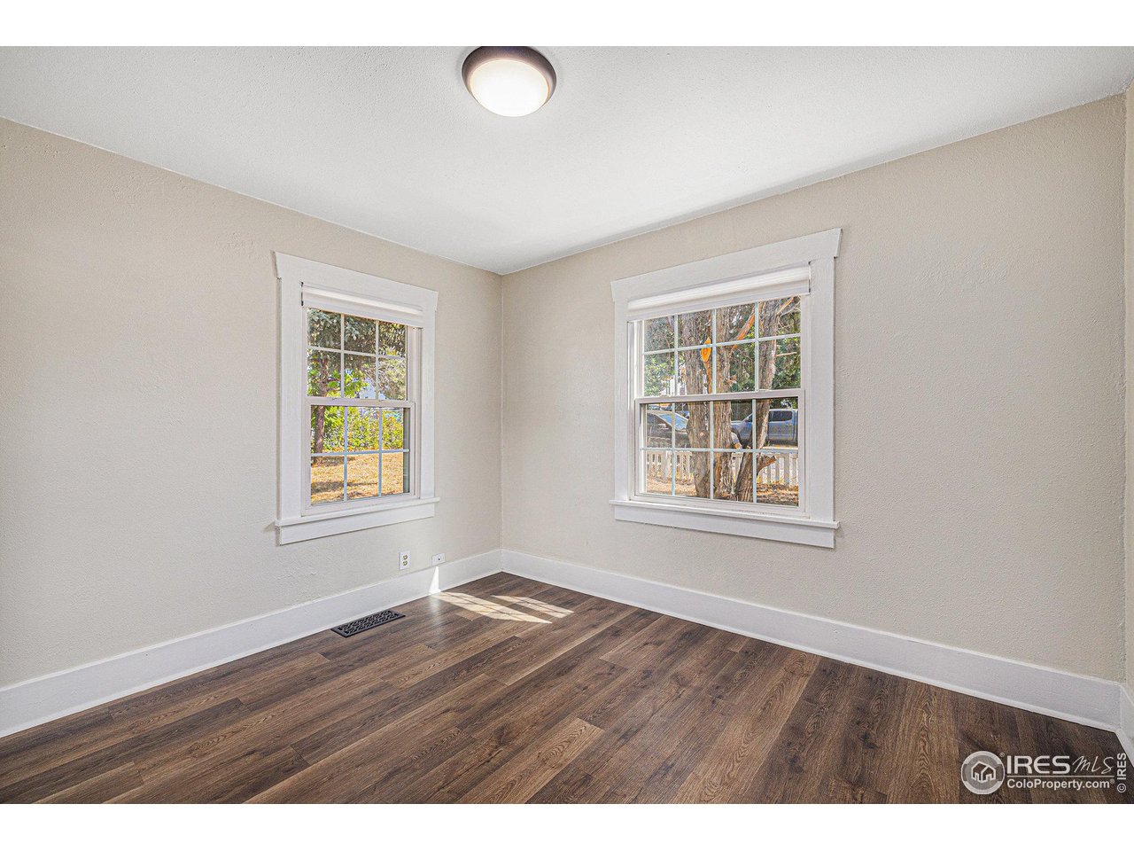 Upstairs bedroom 2