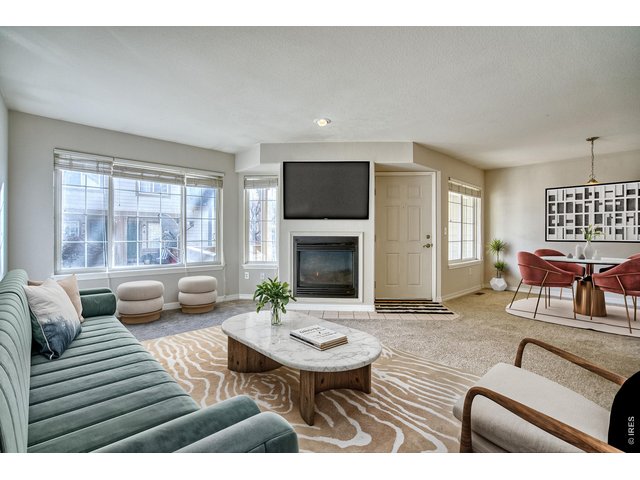 Property Photo 1 Living room/Dining room/V-staged
