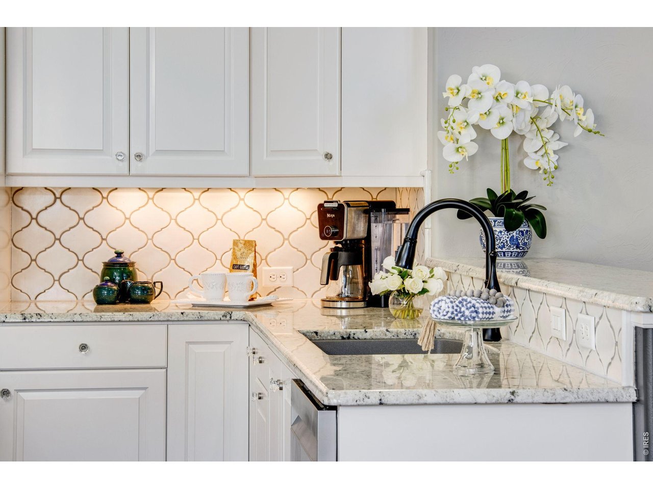 Under Cabinet Lighting