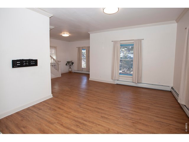 Property Photo 8 Living room