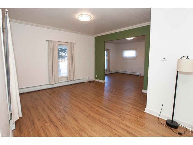 Property Photo 12 Living room