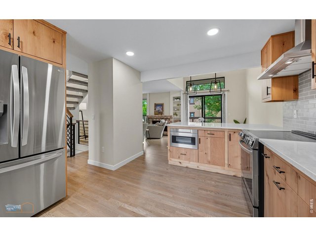 Property Photo 7 Light & open flow. 
