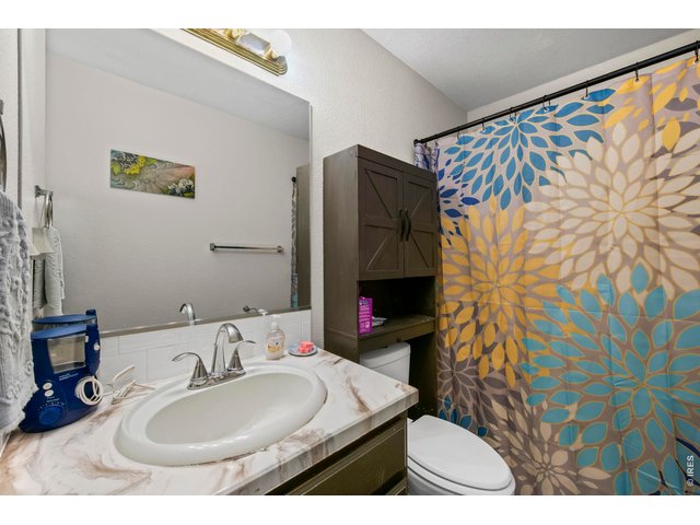 Property Photo 13 Shared bathrom