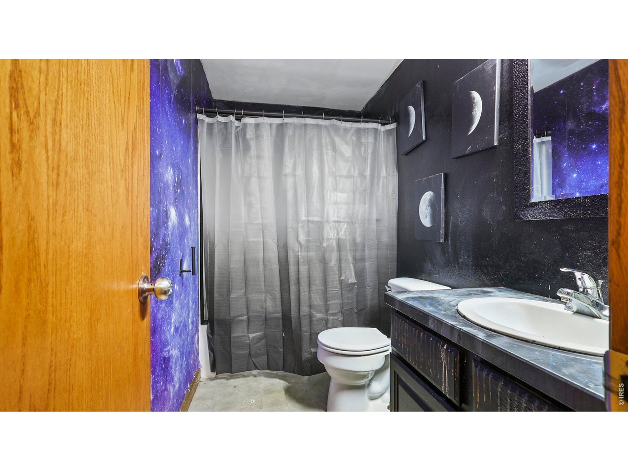 Basment Full Bathroom