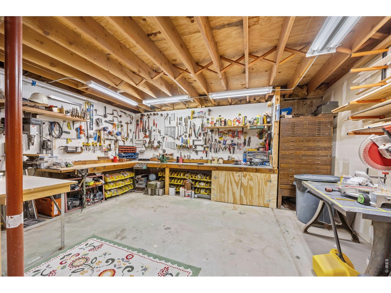 Custom workshop