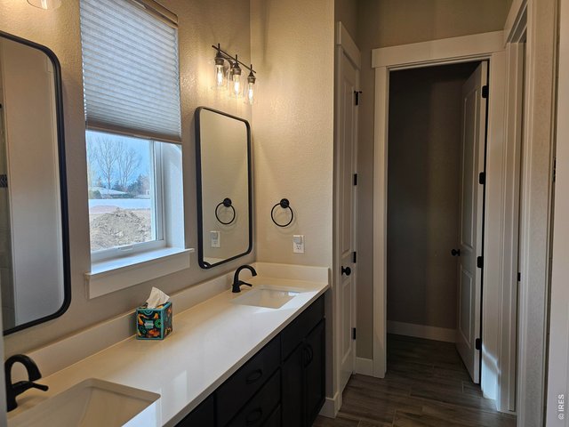 Property Photo 7 Primary Bath