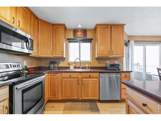 Property Photo 11 Stainless Steel Appliances