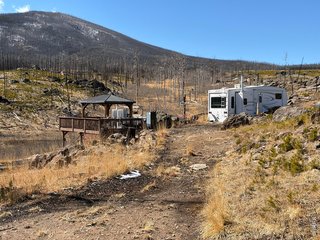28 Agate Ct Bellvue, CO 80512