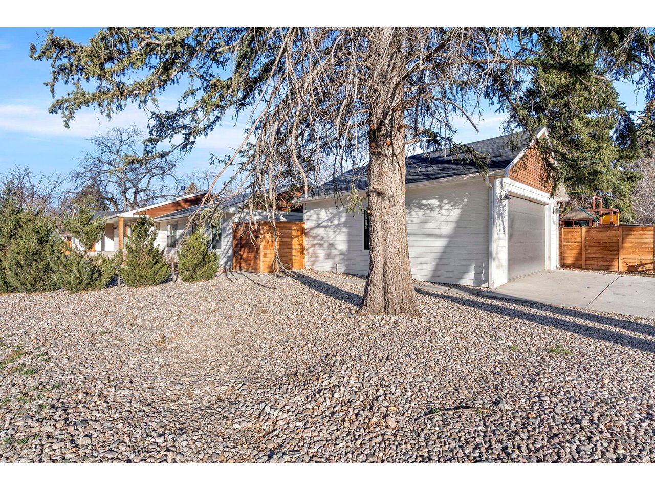 Detached Garage