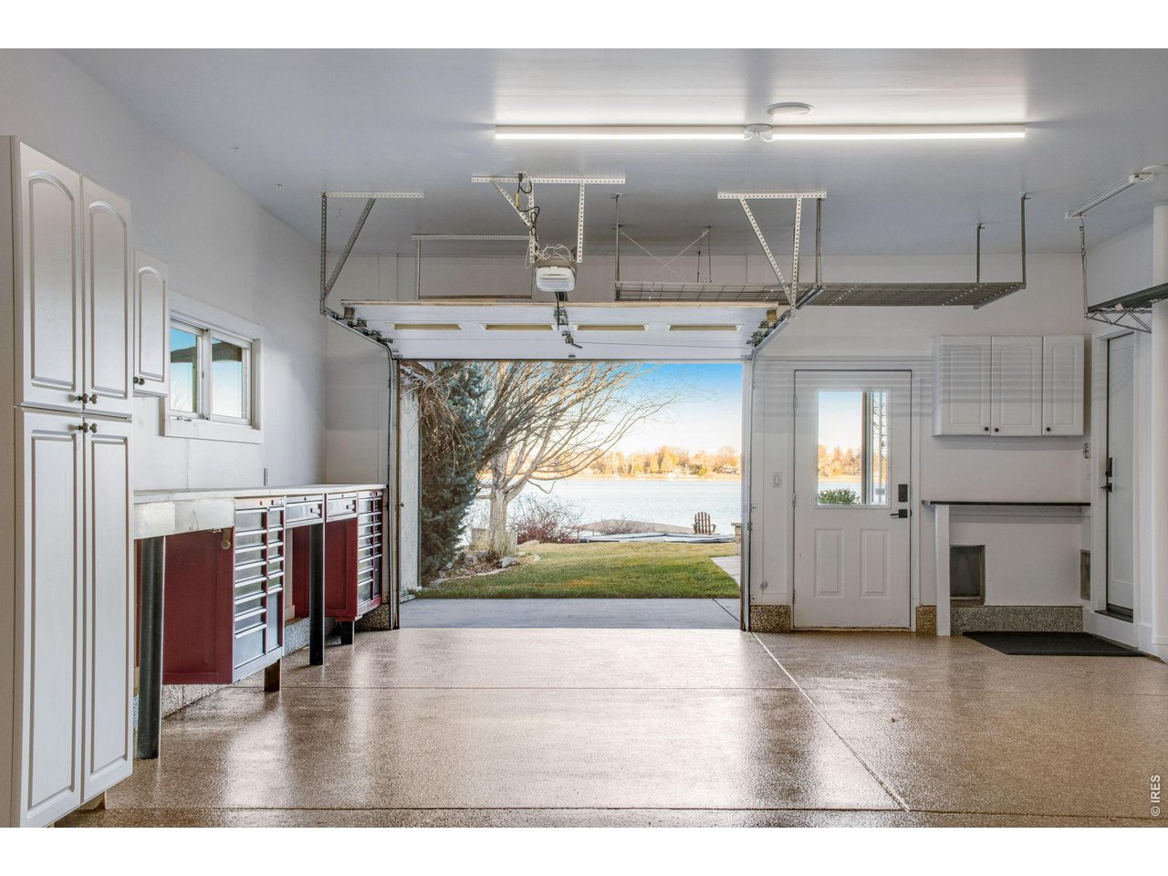 Garage opens to Lake