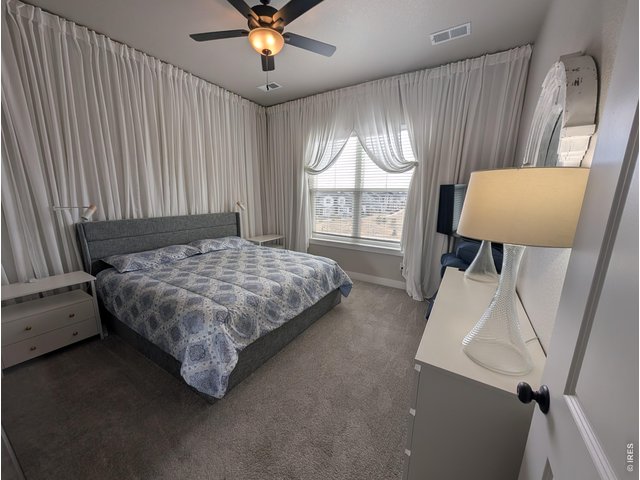 Property Photo 12 Master bedroom