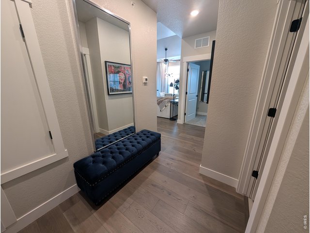 Property Photo 4 Foyer