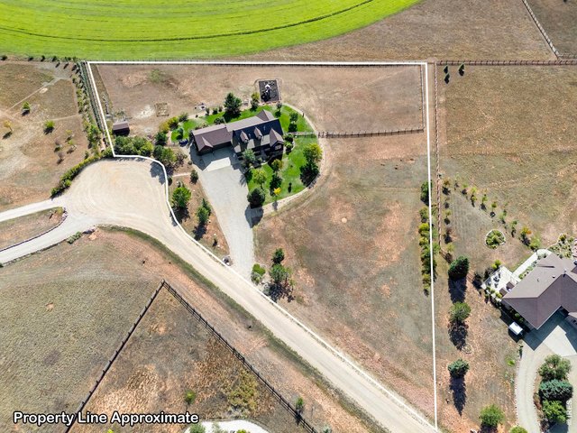 Property Photo 4 This property is on 3 acres and backs up to 100s of acres of conservation land!