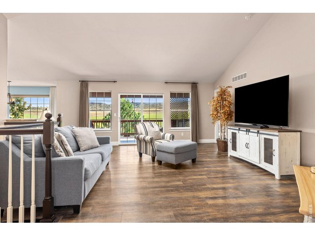 Property Photo 9 Cozy living room