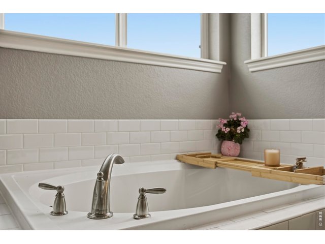 Property Photo 21 Primary bath
