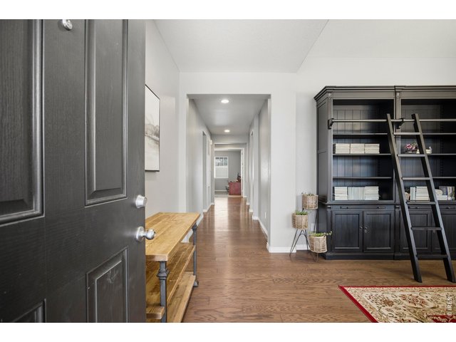 Property Photo 2 Entry 