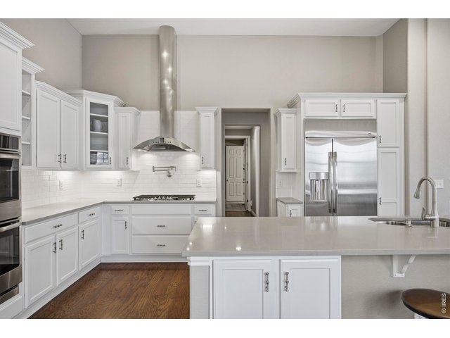 Property Photo 10 Kitchen