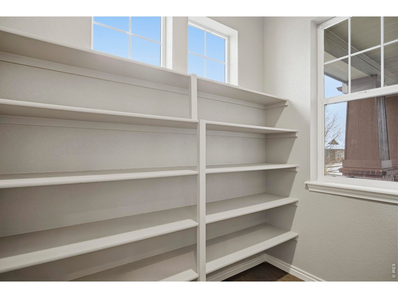 Walk in pantry