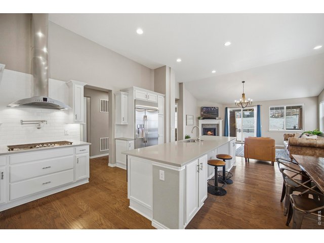 Property Photo 11 Kitchen