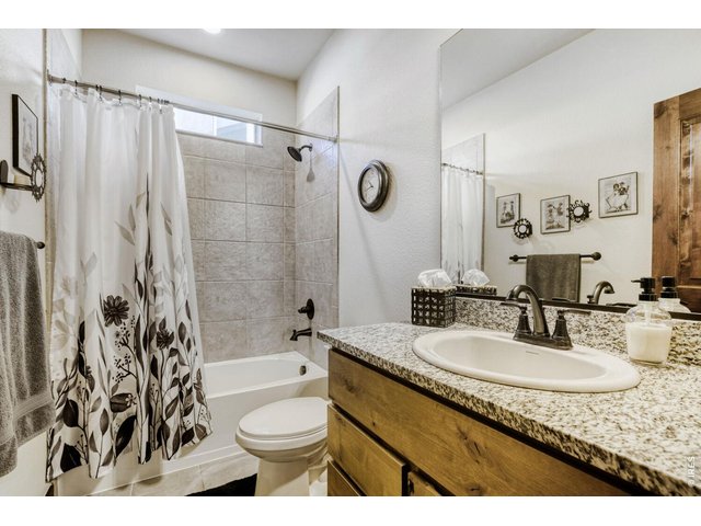Property Photo 17 2nd main floor bathroom