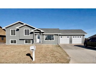 725 S Walsh Ave Holyoke, CO 80734