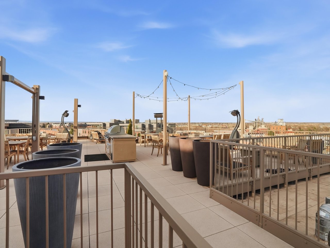Roof Top with fire pits, bbq's, seating