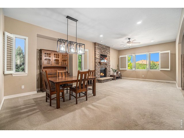 Property Photo 9 Dining area