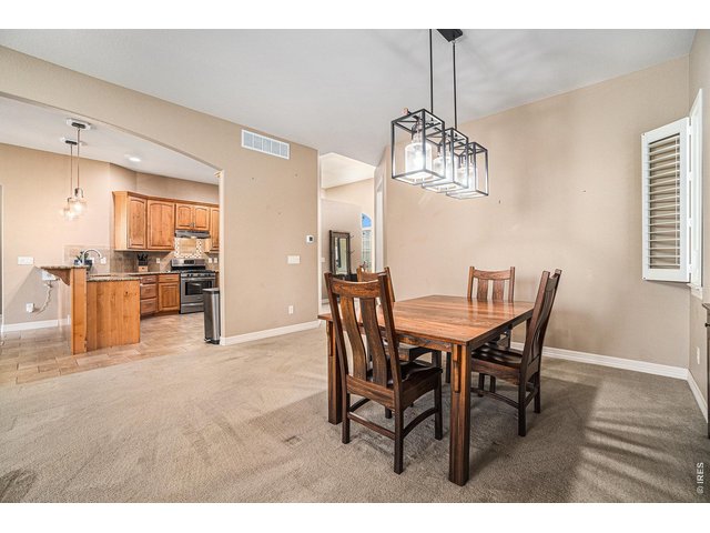 Property Photo 10 Dining area