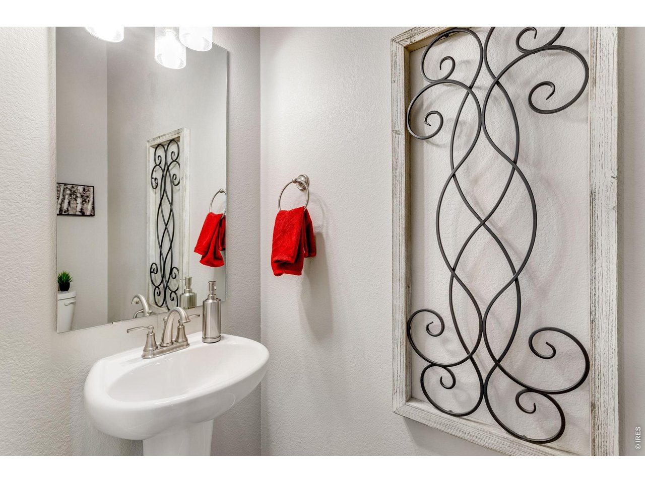 1/2 bath on main